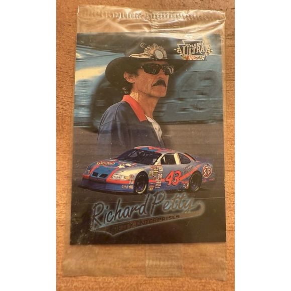 1997 Fleer Ultra NASCAR Shoney's #15/16  Richard Petty - Factory‎ Sealed - Picture 1 of 2